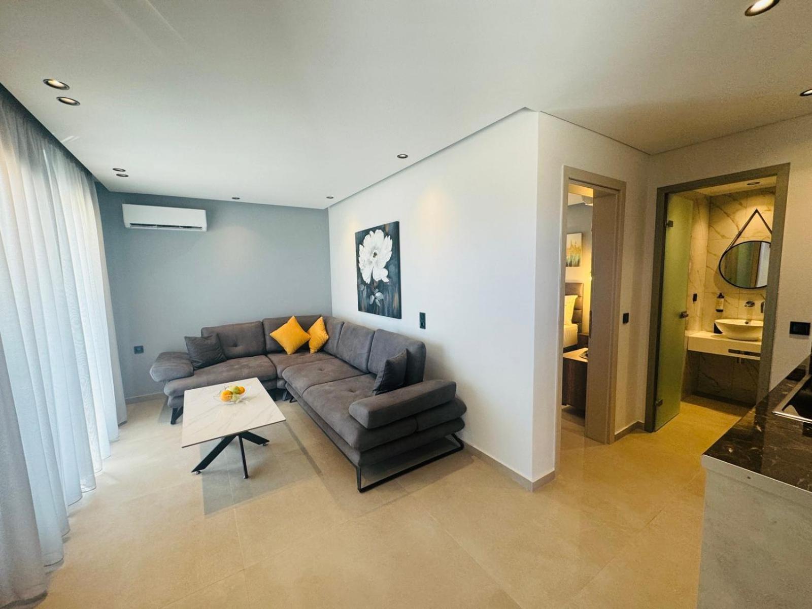 Joy Apartments 리메나리아 객실 사진